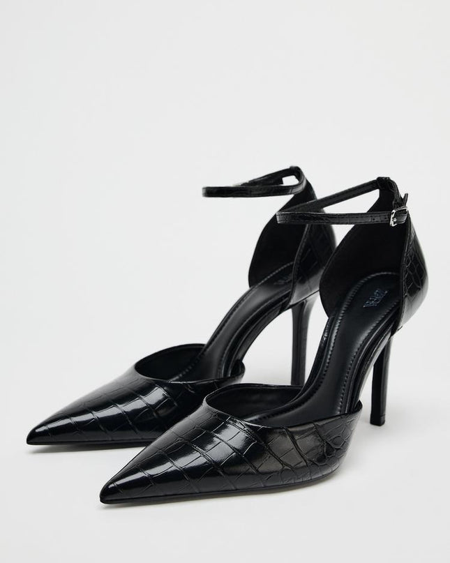 'TT' Black Heels/Shoe Hire • Size 7