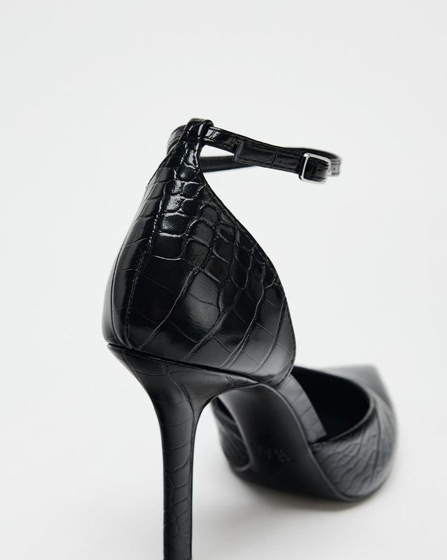 'TT' Black Heels/Shoe Hire • Size 7