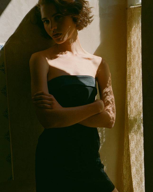 'Maci' Black Dress Hire • Size 6/8