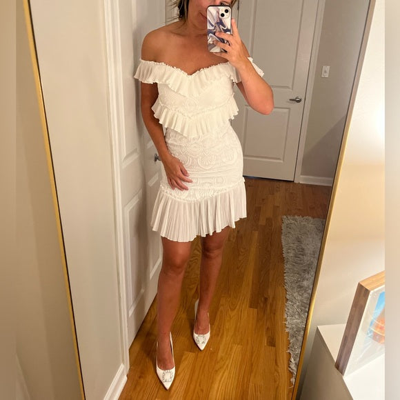 'Lacey' White Dress Hire • Size 10/12