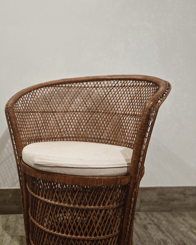 Peacock Chair Hire