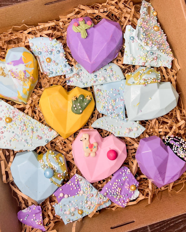 Mini Geo Chocolate Cake heart + choc shards pack - gift add on