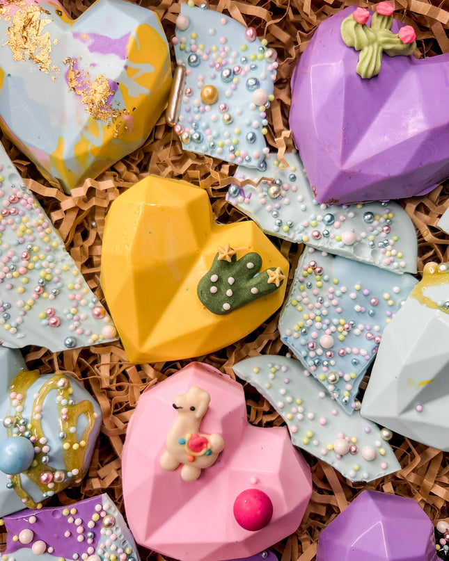 Mini Geo Chocolate Cake heart + choc shards pack - gift add on
