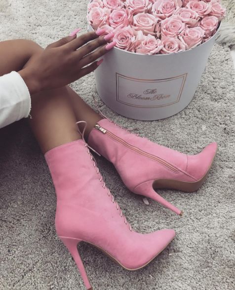 PINK SUEDE Boot/Shoe Hire • Size 7