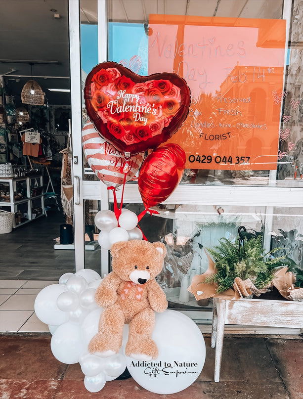 Teddy Bear Gift Balloon Sculpture